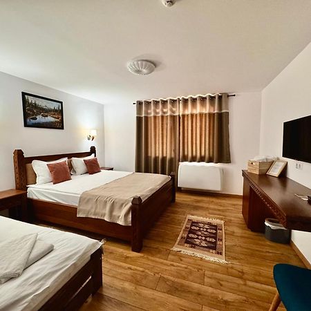 Pensiunea Roca Maramures Desesti Ngoại thất bức ảnh